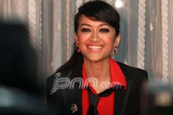 Pernah Dilamar Gaston, Jupe Merasa Sudah Menikah - JPNN.COM