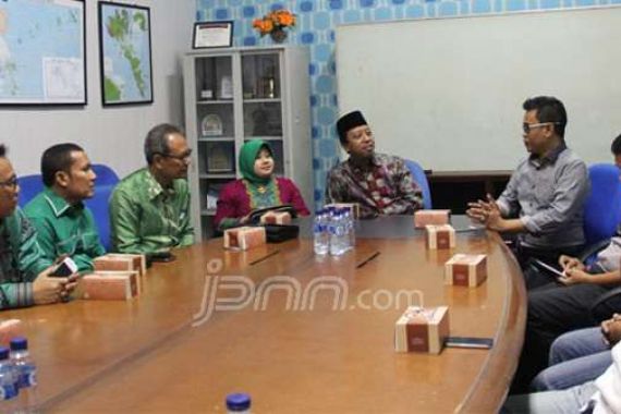 Ke Batam Pos, Romi Janjikan Nuansa Baru di Internal PPP - JPNN.COM