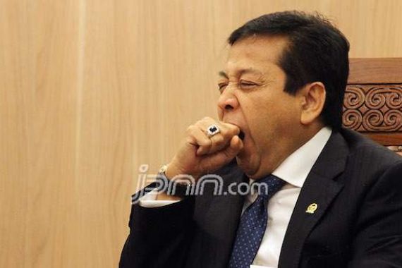 Golkar Agung Laksono Bakal Pertahankan Setya Novanto di DPR Asalkan.... - JPNN.COM