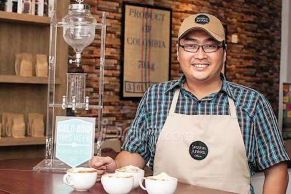 Yohan Suryanto, Pengusaha Kopi Seniman Latte Art 3D - JPNN.COM