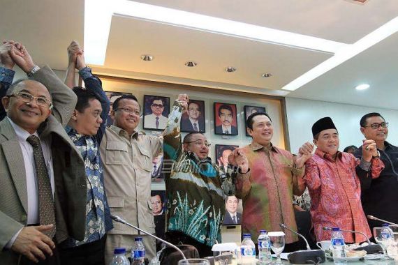 Angket Menkumham; Gerindra karena Solidaritas, PKS Lebih Keras - JPNN.COM