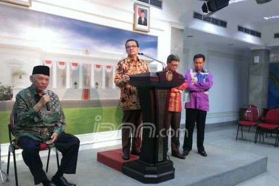 Minta Percepatan Pembangunan, 5 Gubernur di Kalimantan Temui Jokowi - JPNN.COM