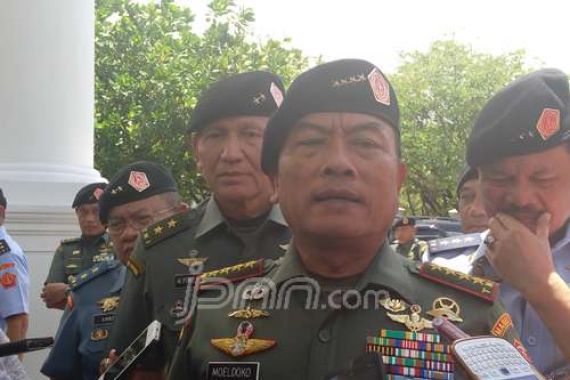 Diberi Tunjangan Tambahan, TNI Janji Setia pada Jokowi - JPNN.COM