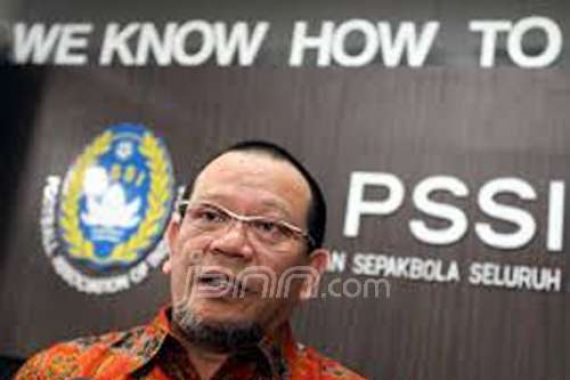 Menang Telak, La Nyalla Resmi jadi Ketum PSSI - JPNN.COM