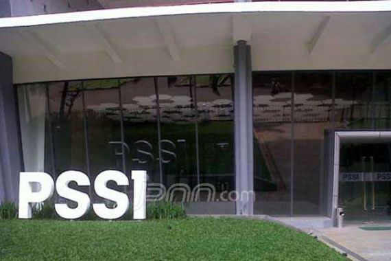 La Nyalla jadi Ketum PSSI, Sepakbola Indonesia Kiamat - JPNN.COM