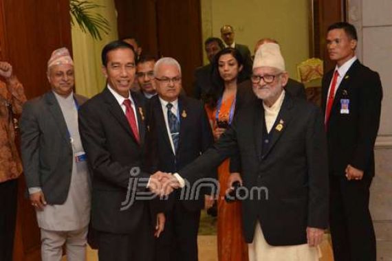 PM Nepal Cerita Sidharta Gautama, Jokowi Banggakan Borobudur - JPNN.COM