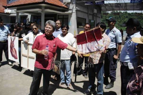 Seperti Ini Lukisan Bendera Merah Putih karya Myuran - JPNN.COM