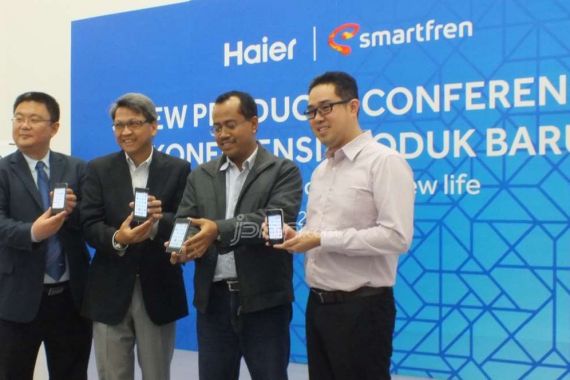 Smartfren dan Haier Perkenalkan Andromax 4G - JPNN.COM