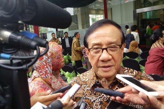 Akbar Tandjung Dukung Tommy Soeharto - JPNN.COM