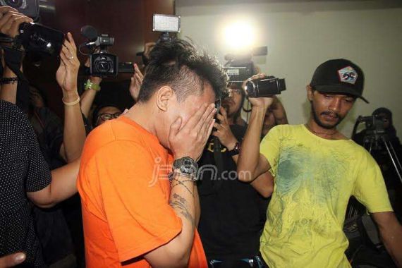 Ini Penampakan Mucikari yang Jual Banyak Artis Papan Atas Sebagai PSK - JPNN.COM