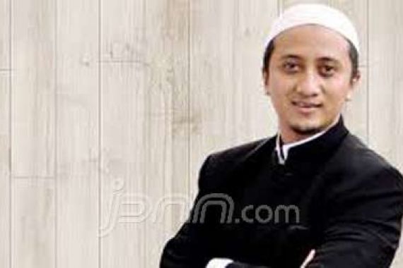 Ada Apa Antara Ustaz Yusuf Mansur dengan Pilot yang Tewas Terbakar? - JPNN.COM