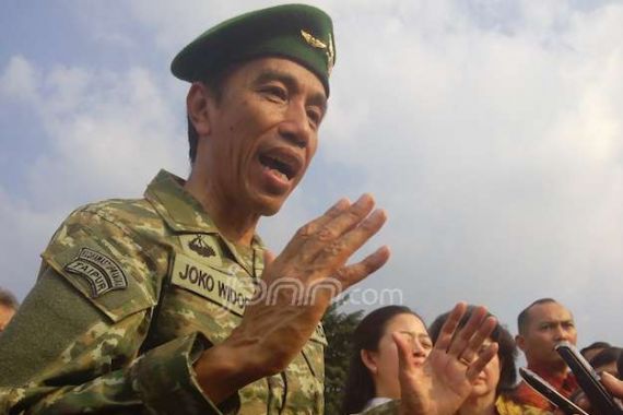 Australia Pangkas Dana Bantuan, Jokowi: Masa Kamu Mau Nangis-Nangis? - JPNN.COM