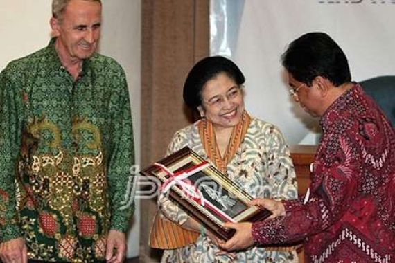 Megawati Ingin Dokumen KAA dan GNB Jadi Warisan Dunia - JPNN.COM