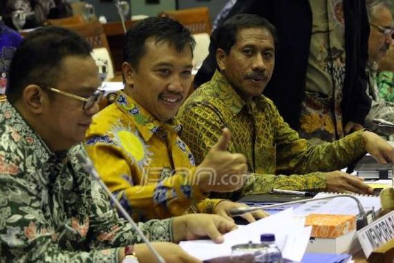 Pertahankan Pembekuan PSSI, Dorong Tim Transisi Gulirkan Kompetisi - JPNN.COM