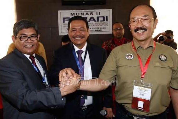 Menang Voting di Munas Peradi Lanjutan, Fauzie Yusuf Gantikan Otto Hasibuan - JPNN.COM