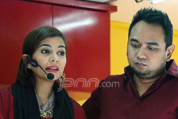 Tinggalkan Bebi Romeo, Meisya Siregar Ajak Anak Salat di Masjid - JPNN.COM