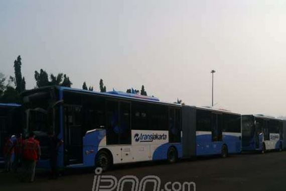 DKI Luncurkan 20 Bus Transjakarta Merek Scania - JPNN.COM