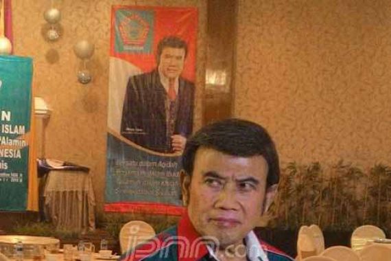 Rhoma: Musik Media Efektif Berpolitik - JPNN.COM