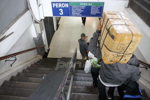 Kemenhub Monitor Macet dan Delay Pakai Medsos - JPNN.COM