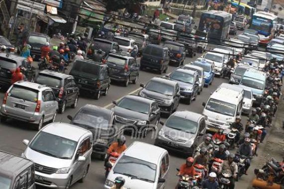 Brebes Macet Parah, seperti ini Komentar Menhub Jonan - JPNN.COM