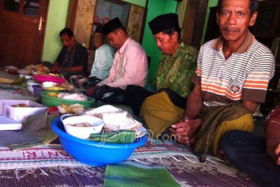 Nikmatnya, Usai Lebaran, Warga Klaten Gelar Tradisi Kenduri - JPNN.COM