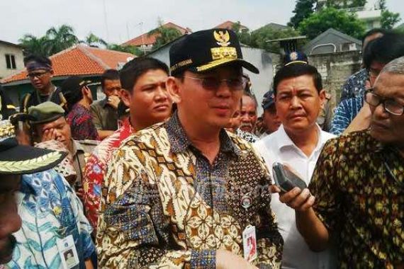 Ahok: Sayang Haji Lulung Bukan Polisi - JPNN.COM