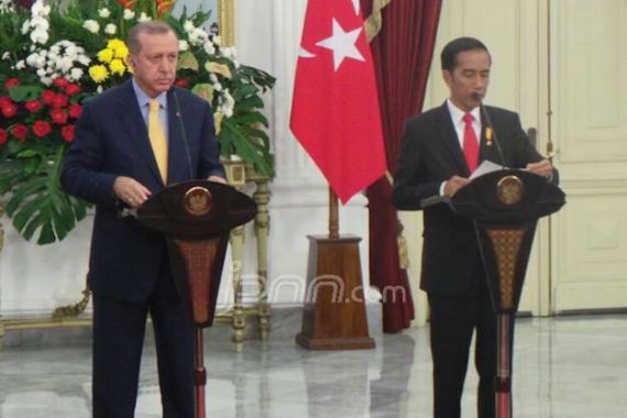 Ketemu Presiden Turki, Jokowi Bahas Terorisme hingga Wisata - JPNN.COM