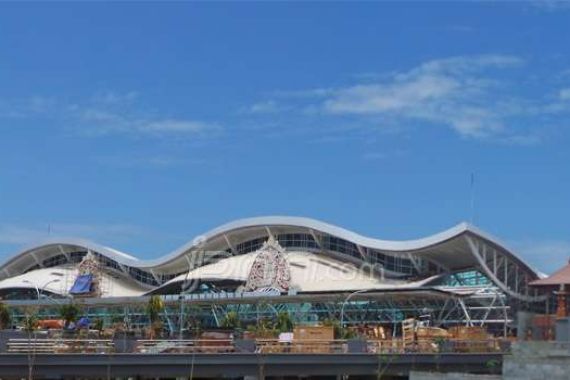 Bandara Ngurah Rai Kembali Ditutup - JPNN.COM