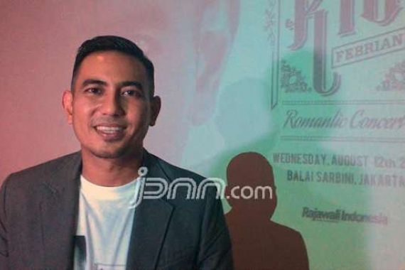 Demi Nyanyi Bareng Audy, Rio Febrian Harus Berlari - JPNN.COM