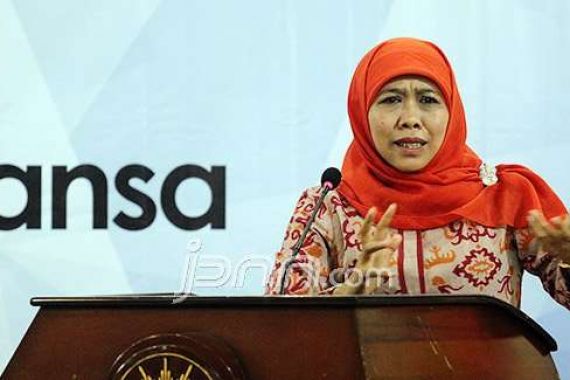 Mensos Bantu Salurkan Santunan Asuransi untuk Siswi SD Korban Tragedi AirAsia - JPNN.COM
