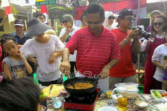 Menteri Ini Juara Lomba Masak HUT RI - JPNN.COM