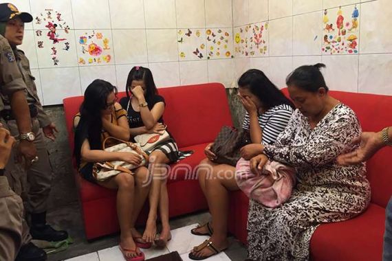 Tinggal Pilih PSK Dolly yang Montok, Kecil, Langsing, Hitam atau Putih - JPNN.COM