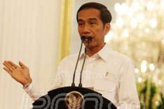 Pengamat: Komunikasi Politik Jokowi-JK Masih Berbau Kampanye - JPNN.COM