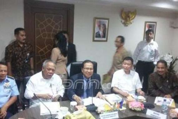 Bercanda dengan Tiga Menteri, Rizal Ramli Happy - JPNN.COM