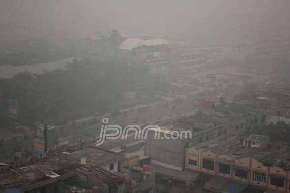 Butuh Dana Lenyapkan Kabut Asap, Minta Pusat Kembalikan Uang Riau - JPNN.COM