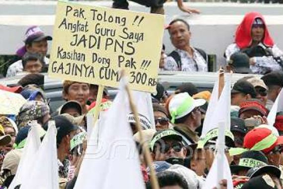 Honorer K2 Demo Akbar, Ini Tanggapan KemenPAN-RB - JPNN.COM