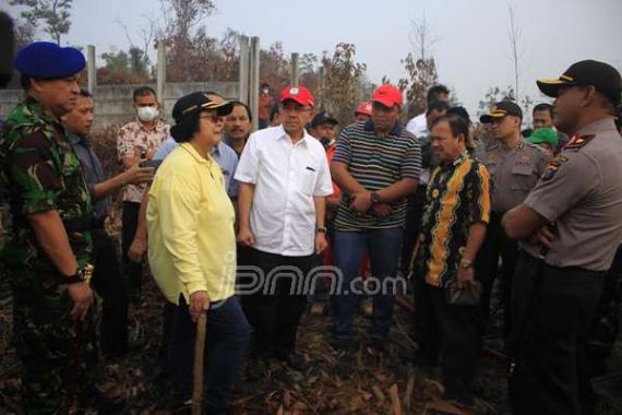 Menyusuri Setapak Rimbo Panjang, Siti Pun Berkata Wah Gila Juga Ya - JPNN.COM