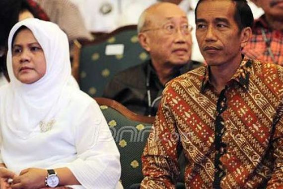 Jokowi Bersama Ibu Negara Rayakan Idul Adha di Banjarmasin - JPNN.COM