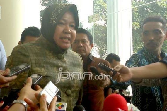 RESMI! Risma Bukan Lagi Wali Kota Surabaya - JPNN.COM