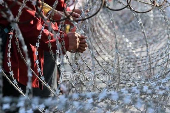 Bolaang Mongondow Rusuh, Dua Kampung Perang, Kapolsek Tertembak - JPNN.COM