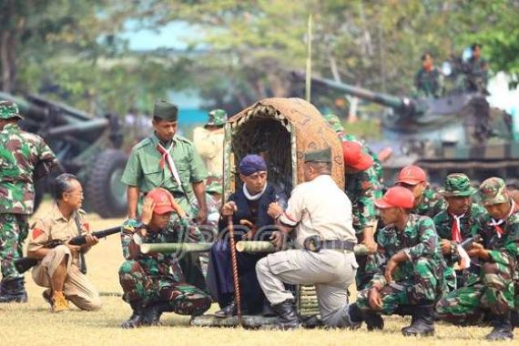 Panglima TNI Jenderal Gatot: Potong Talinya kalau Perlu - JPNN.COM
