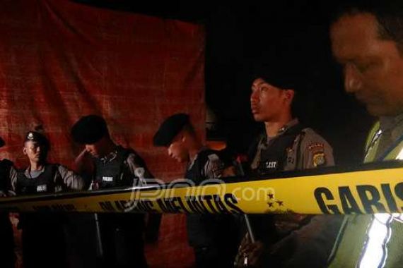 Puluhan Aparat Polisi Berjaga-jaga di Kediaman Agus - JPNN.COM