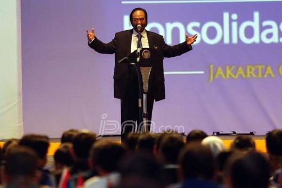 Saran Mantan Senator untuk Surya Paloh - JPNN.COM