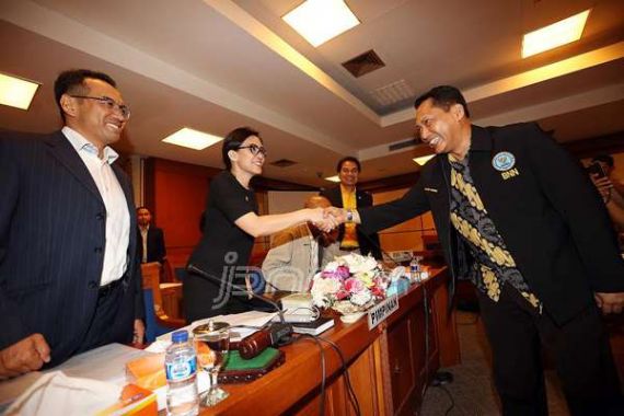 Buwas Kembali 'Bernyanyi' Soal Skandal Pelindo II - JPNN.COM