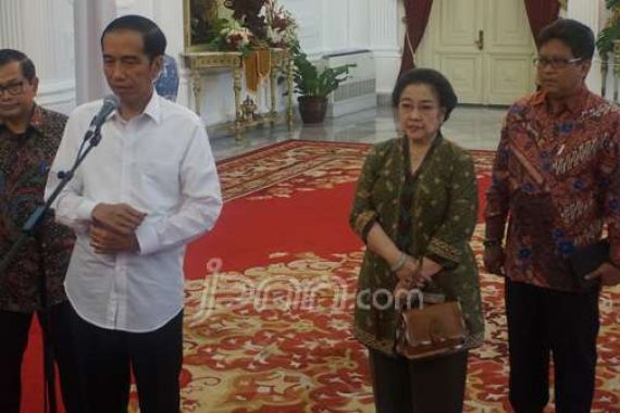 Wouw..Bu Mega dan Jokowi Ternyata Menyisipkan Urusan Partai di Istana - JPNN.COM