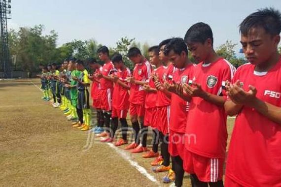 Hujan Gol di Laga Perdana 16 Besar - JPNN.COM