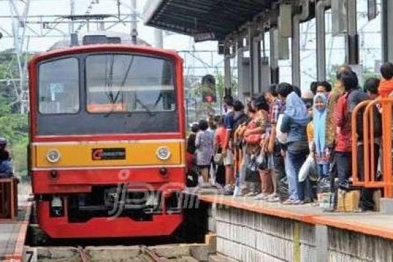 Asyik... KCJ Tambah 4 Perjalanan KRL, Ini Rutenya... - JPNN.COM