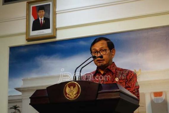 Istana: Jokowi Tak Pernah Pakai Perantara dengan Freeport, Lantas Setya Novanto Apa? - JPNN.COM