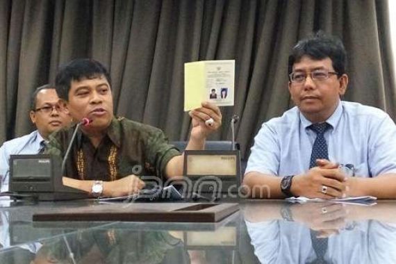 Anggota DPR Ini Heran Istrinya Masih Nagih Yang Beginian - JPNN.COM