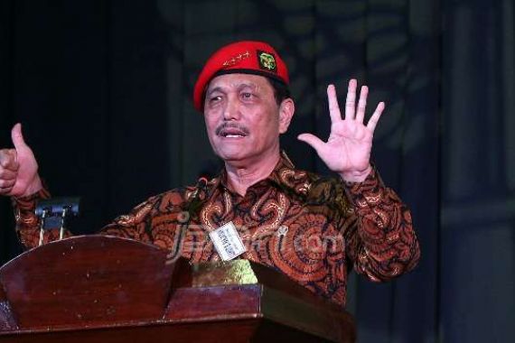 Luhut Panjaitan Terkenang Penyerangan Kota Dili, Gagah Berani tapi... - JPNN.COM